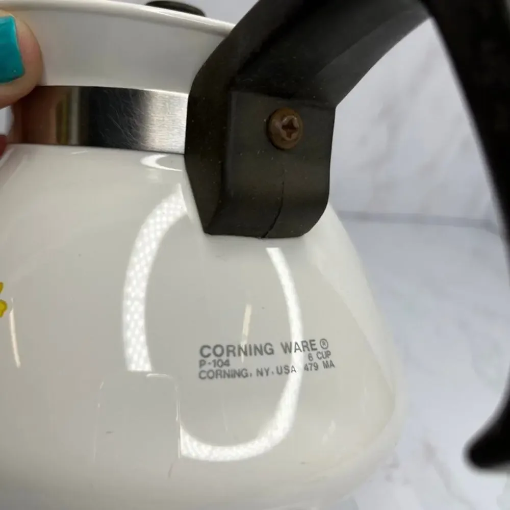 Vintage Corning Ware 6 Cup Floral Kettle
